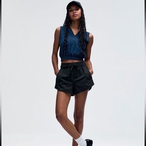 Lululemon Inner Glow High Rise Short 3” in Black